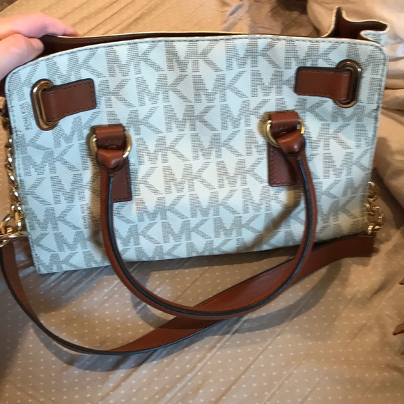 Michael Kors purse - Picture 2 of 5